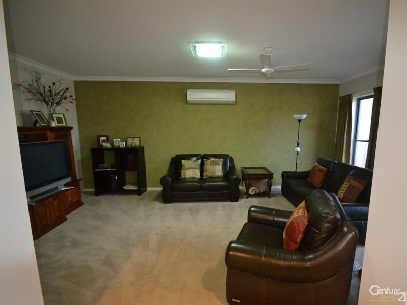 10 Queen Street, Rochester VIC 3561