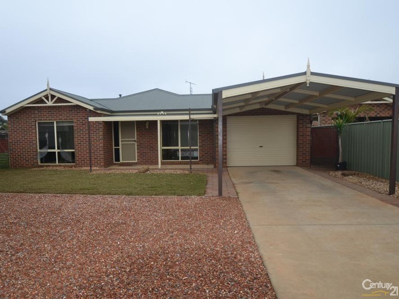 14 Woodlands Circuit, Echuca VIC 3564