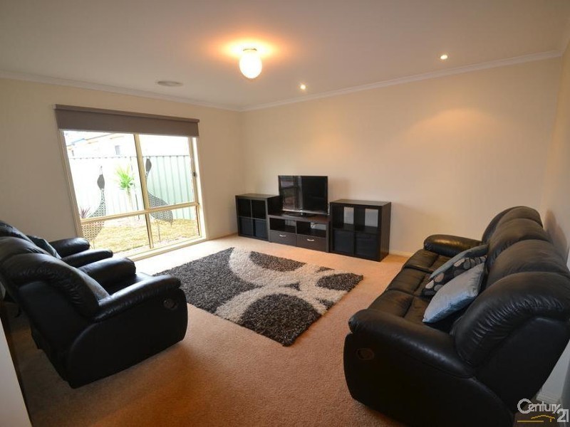 14 Woodlands Circuit, Echuca VIC 3564