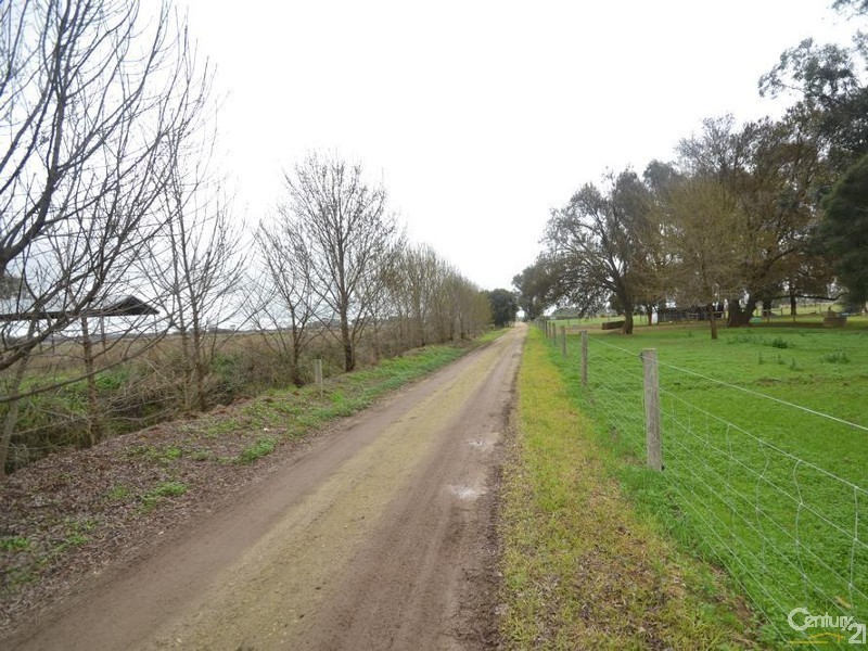 307 Kervins Road, Cohuna VIC 3568