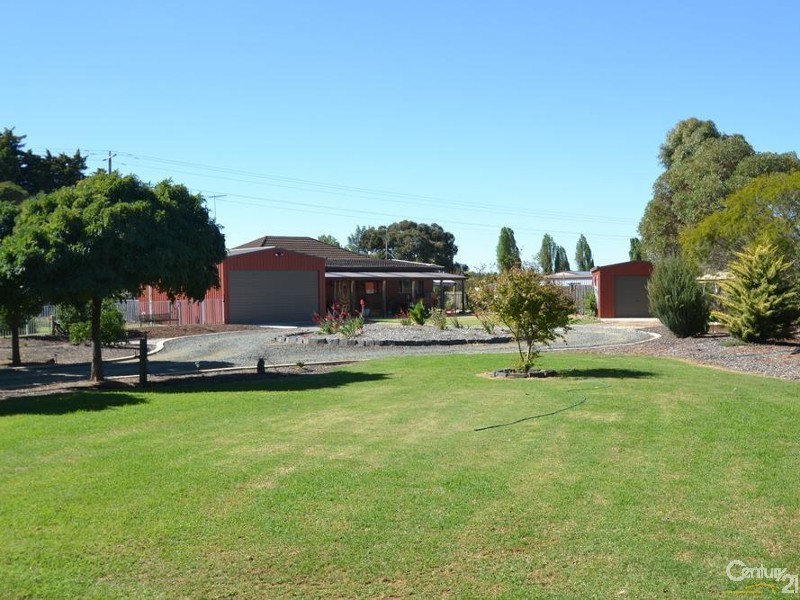 225 Mary Ann Road, Echuca VIC 3564
