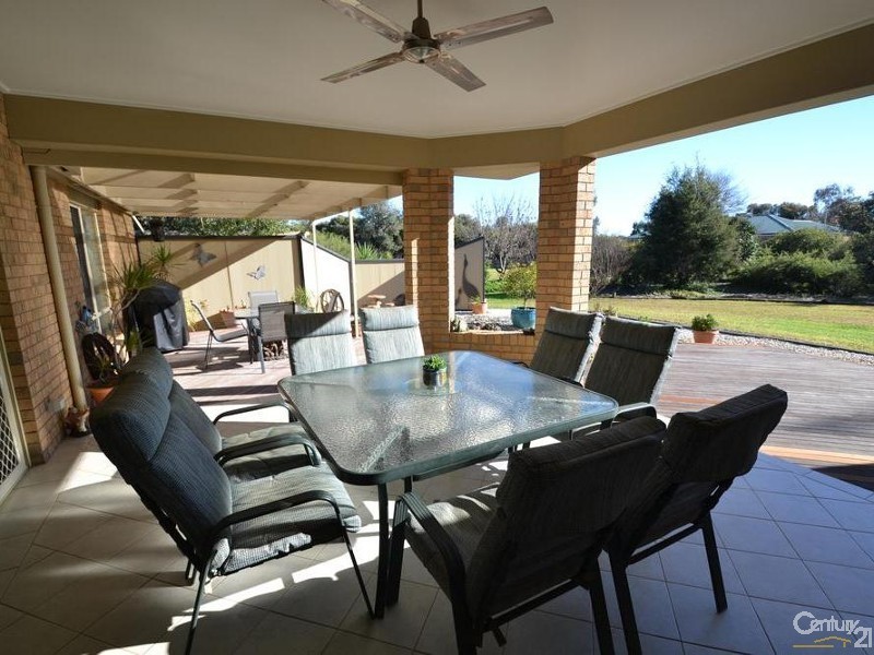 5 Airlie Court, Echuca VIC 3564