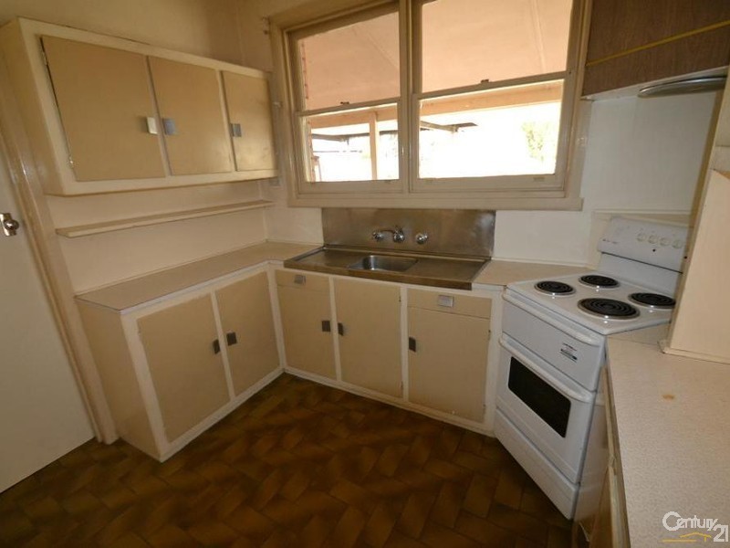 63 Hovell Street, Echuca VIC 3564