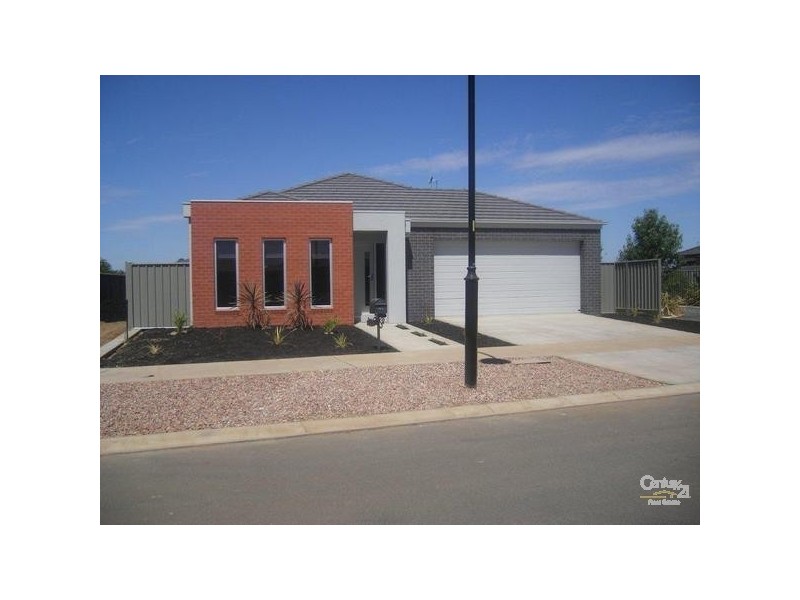 1 Brenton Avenue, Echuca VIC 3564