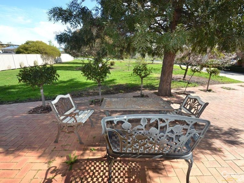4/90 Haverfield Street, Echuca VIC 3564