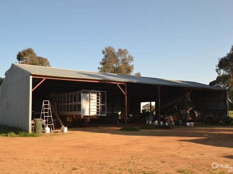 RMB 185 Hetherington Road, Deniliquin NSW 2710