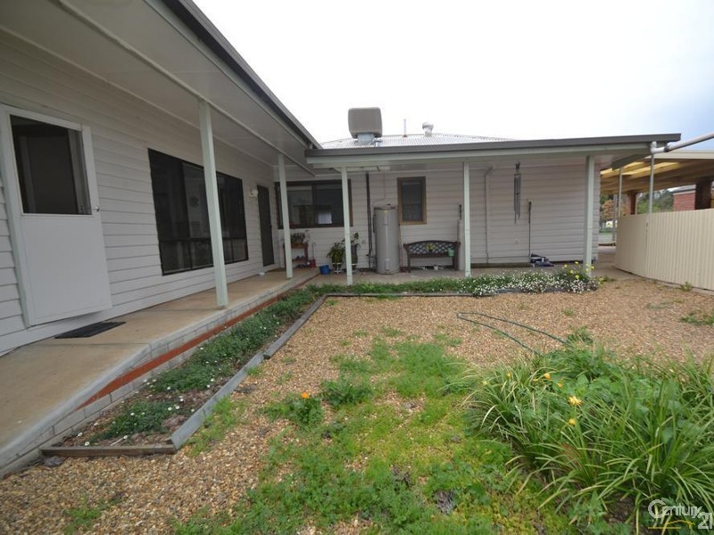 86 Victoria Street, Rochester VIC 3561