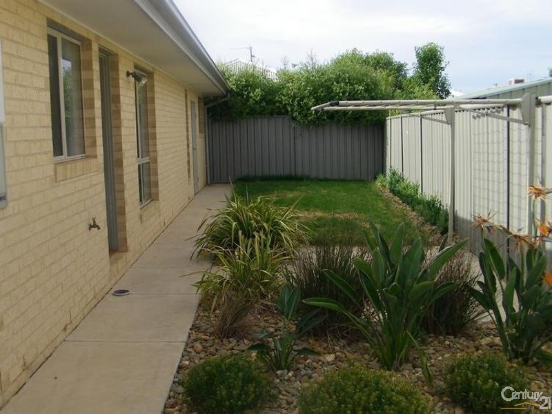 2/25  Sunset Avenue, Echuca VIC 3564