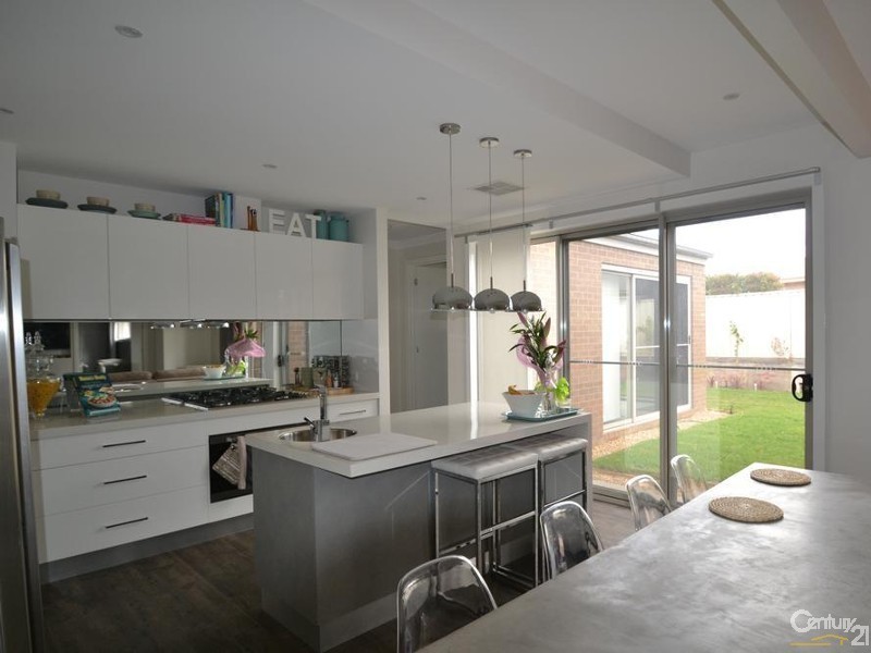 8 Forfar Drive, Moama NSW 2731