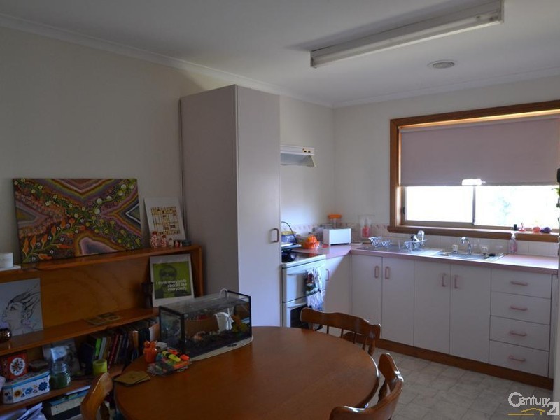 2/327 High Street, Echuca VIC 3564