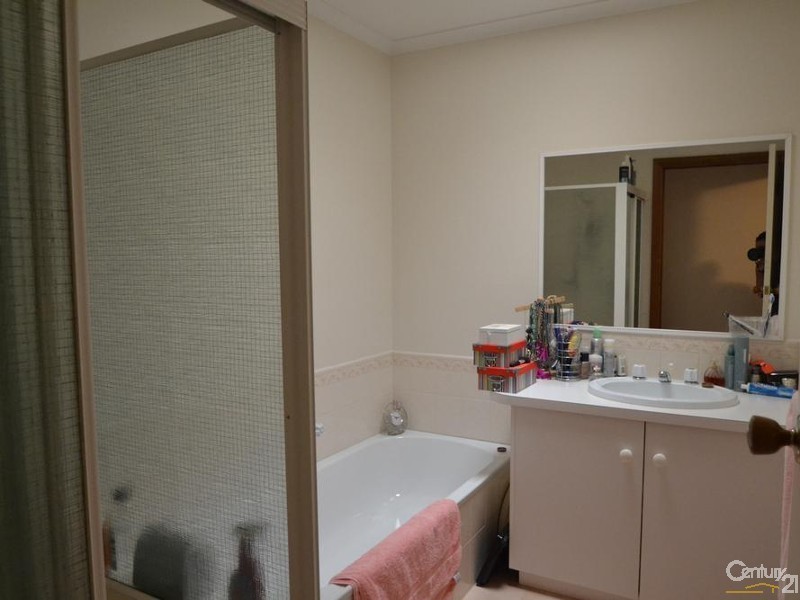 2/327 High Street, Echuca VIC 3564