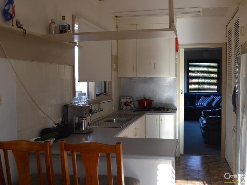 74  Crossen Street, Echuca VIC 3564