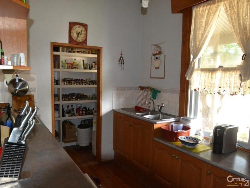 9 Patrick St, Mitiamo VIC 3573