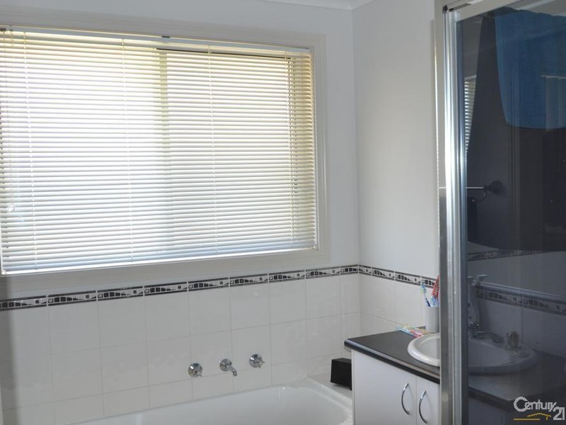 32 Glencoe Boulevard, Moama NSW 2731