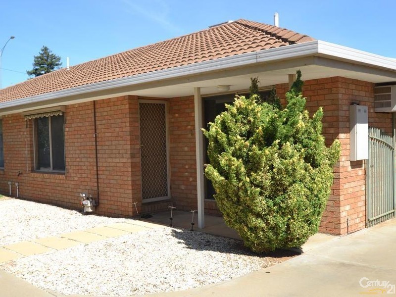 2/327 High Street, Echuca VIC 3564