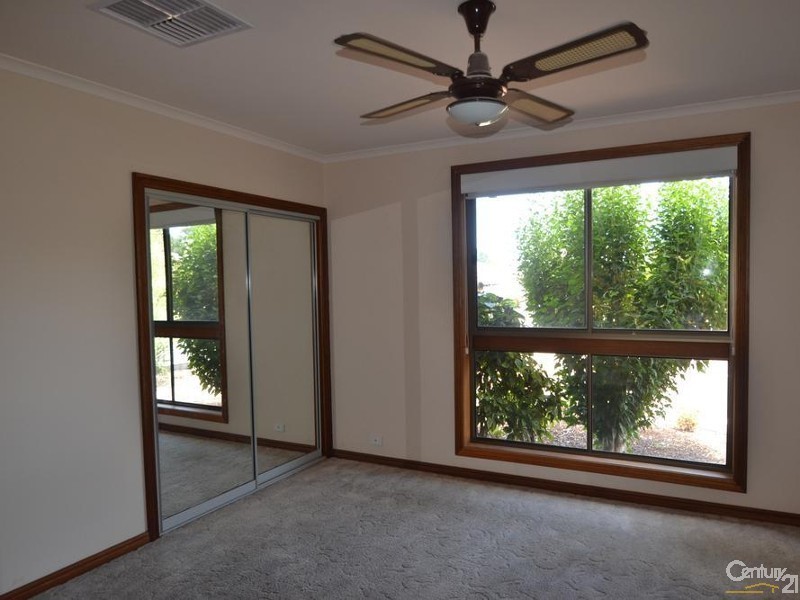 84 Lawson Drive, Moama NSW 2731