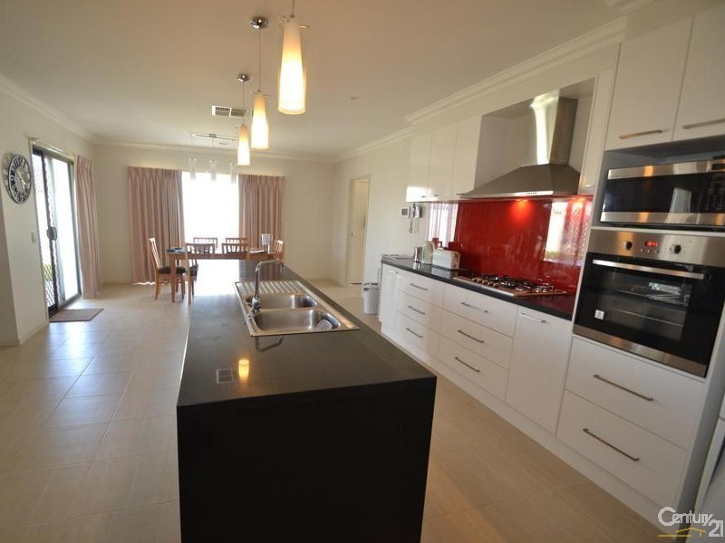 1 Arran Street, Moama NSW 2731