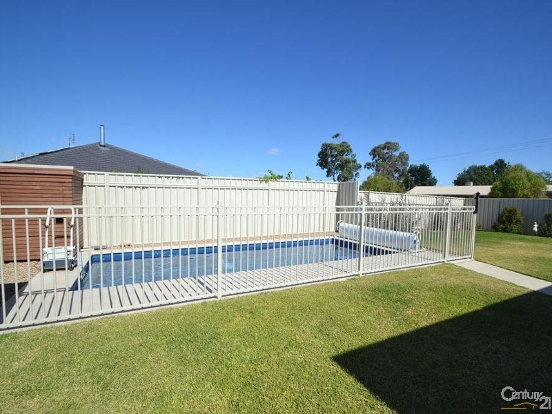 1 Arran Street, Moama NSW 2731