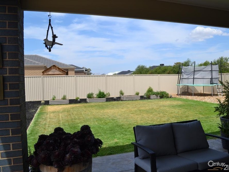 36 Bridlington Avenue, Echuca VIC 3564