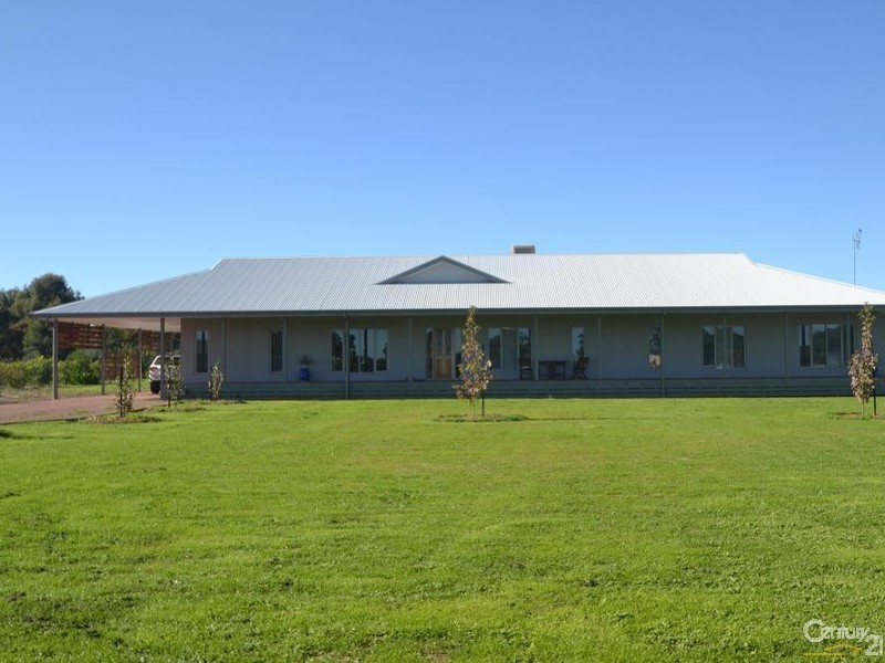 10 Manzanillo Avenue Moama via, Echuca VIC 3564