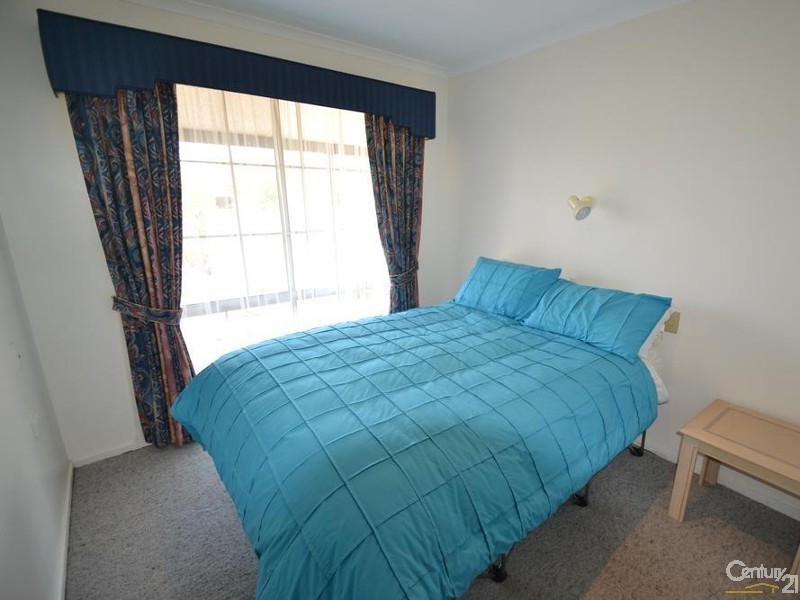 13 Lawrence Street, Mathoura NSW 2710