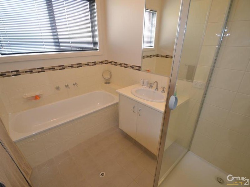 4/2 Lomond Court, Moama NSW 2731