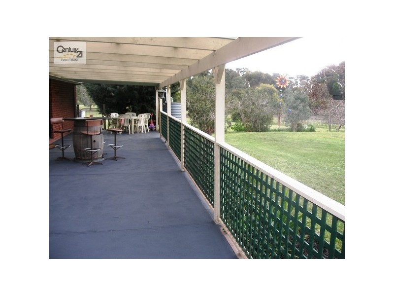 34 Grant Road, Somerville VIC 3912