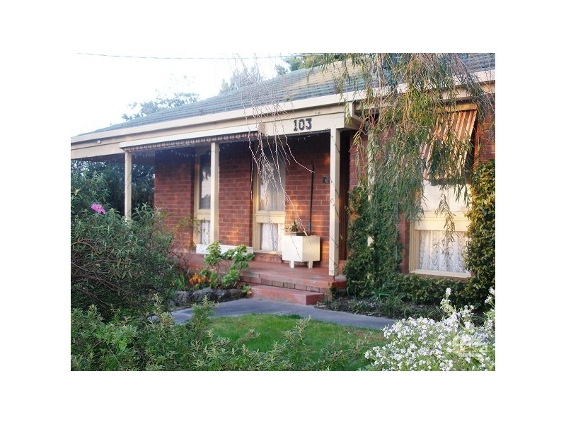 103 Eramosa Road West, Somerville VIC 3912