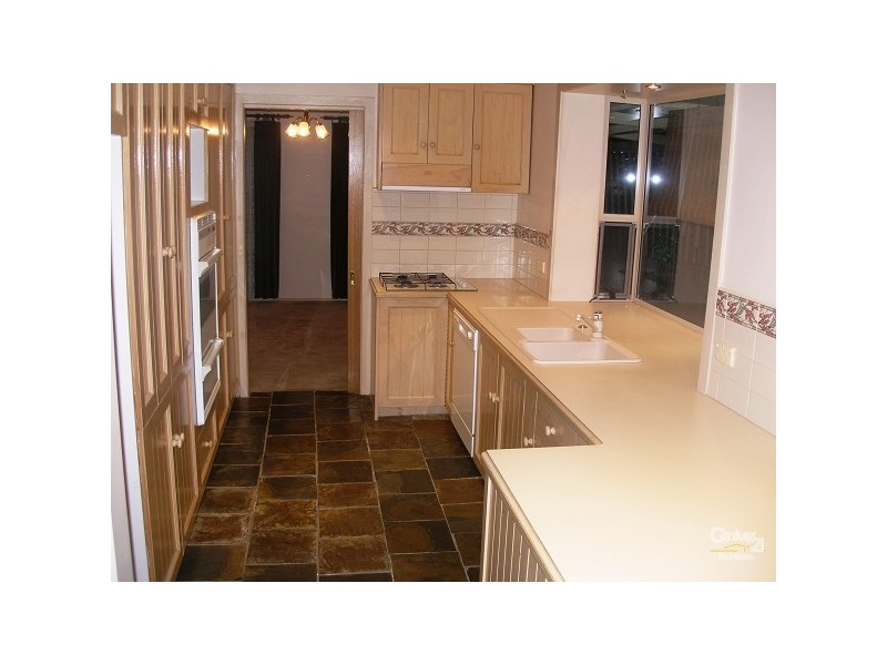 103 Eramosa Road West, Somerville VIC 3912