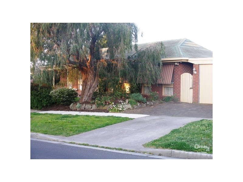 103 Eramosa Road West, Somerville VIC 3912