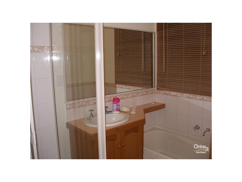 13 Kimtara Crt, Somerville VIC 3912