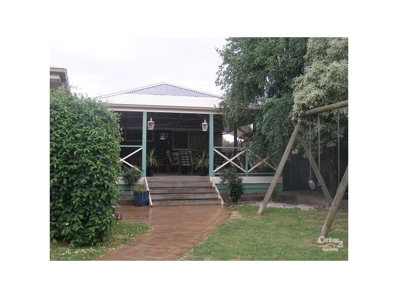 22 Lewis Street, Pearcedale VIC 3912