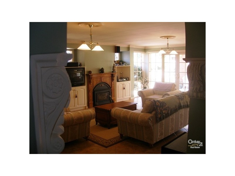 9 Mondana Way, Mount Martha VIC 3934