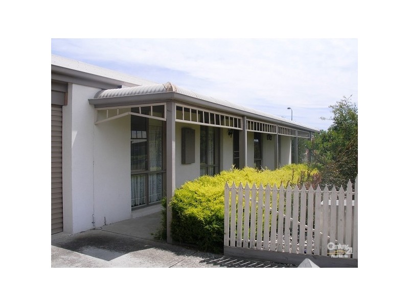 36 Clairmont Close, Somerville VIC 3912