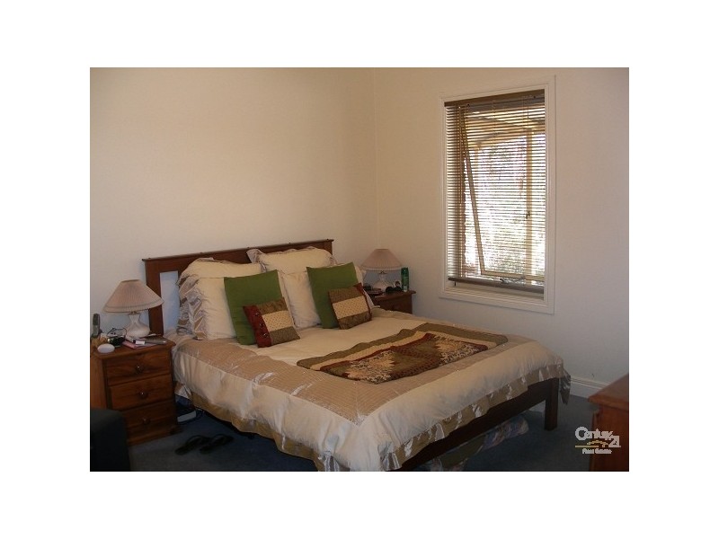 6 Tea Tree Place, Somerville VIC 3912