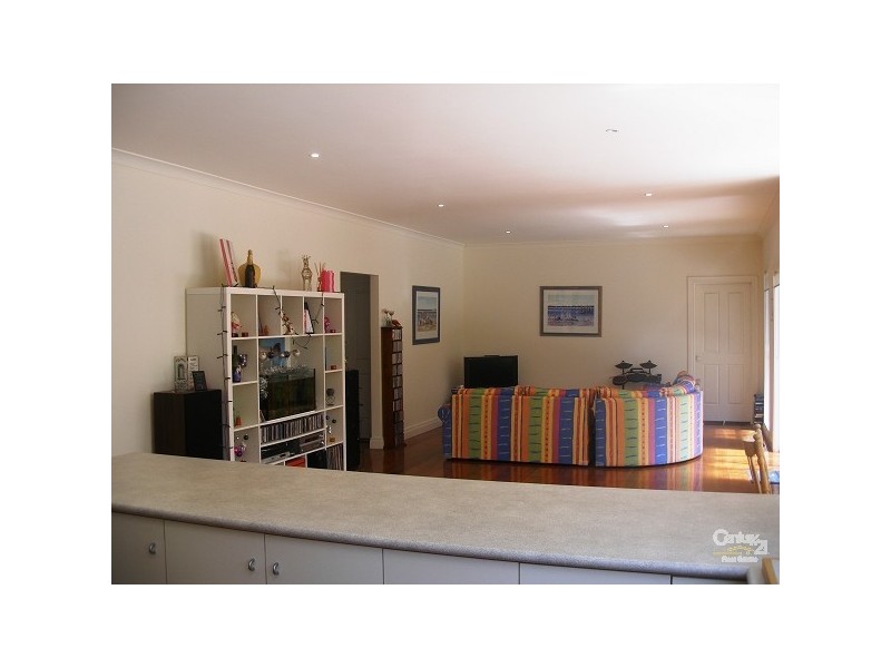 6 Tea Tree Place, Somerville VIC 3912