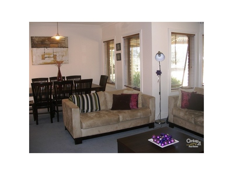 6 Tea Tree Place, Somerville VIC 3912