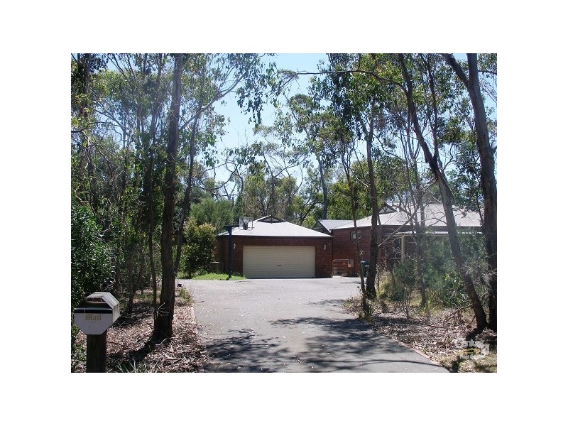 6 Tea Tree Place, Somerville VIC 3912