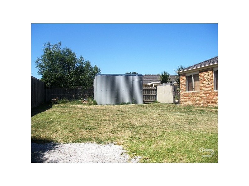 16 Angelina Way, Somerville VIC 3912
