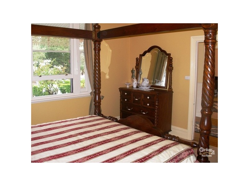 104 Grant Road, Somerville VIC 3912