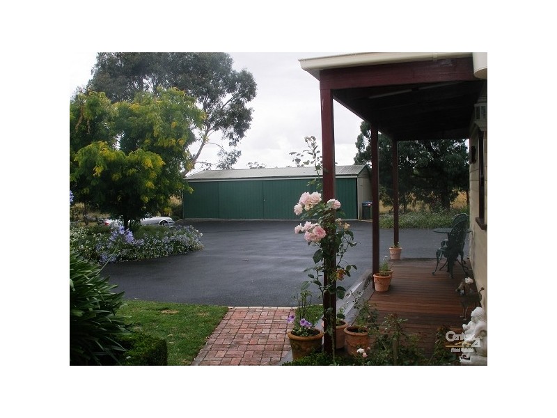 104 Grant Road, Somerville VIC 3912