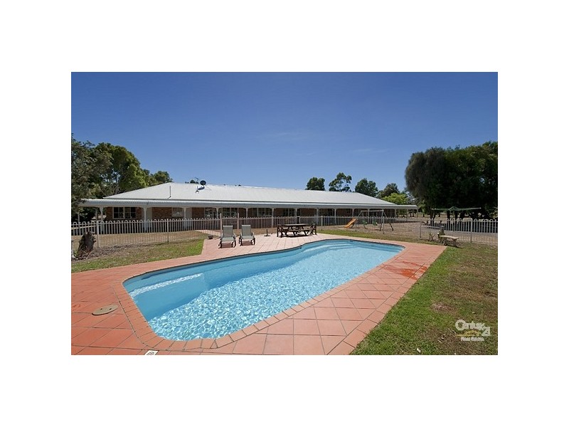 239 Eramosa Road West, Moorooduc VIC 3933