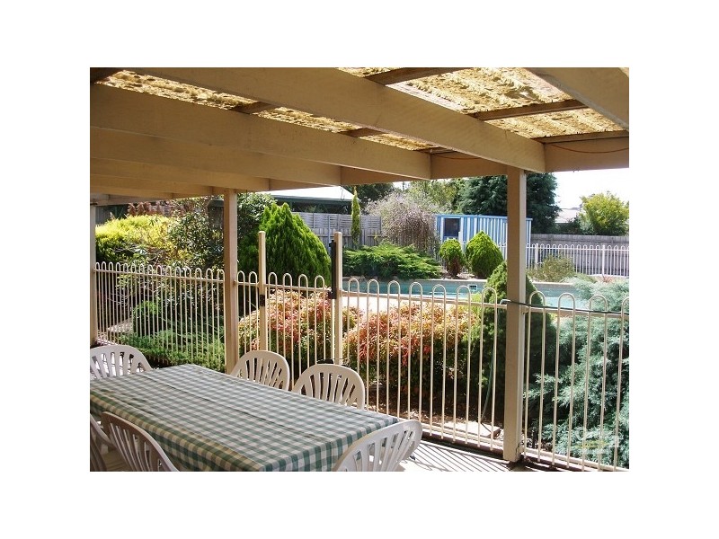 12 Ellwood Drive, Pearcedale VIC 3912