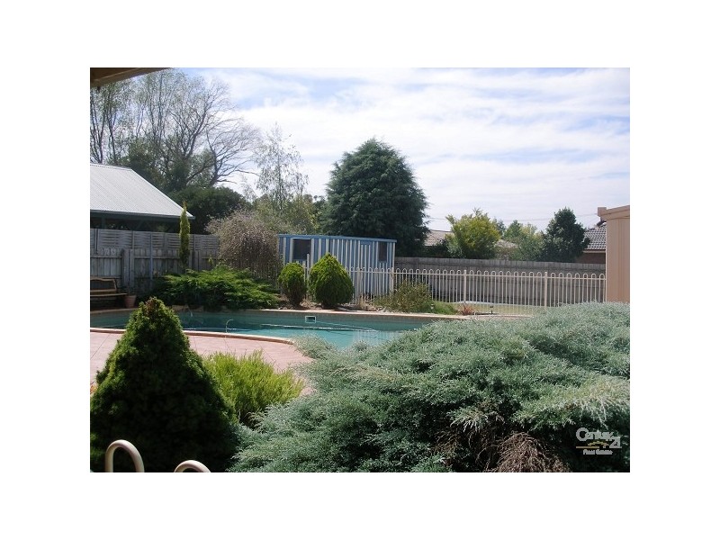 12 Ellwood Drive, Pearcedale VIC 3912