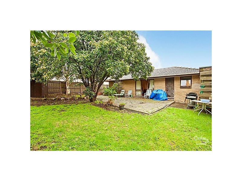 11 Griffith Street, Endeavour Hills VIC 3802