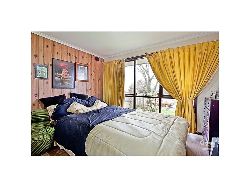 11 Griffith Street, Endeavour Hills VIC 3802