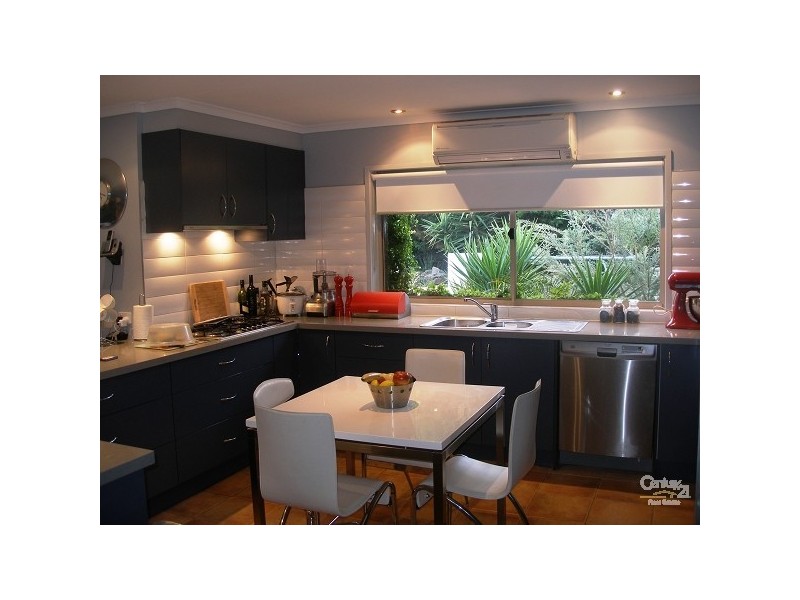 2 The Close, Somerville VIC 3912