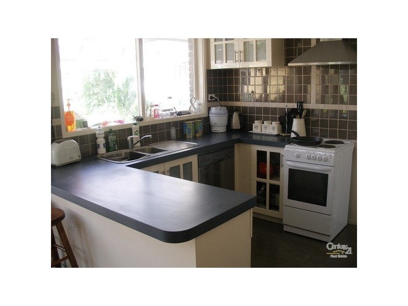 9 Buxton Crescent, Frankston VIC 3199