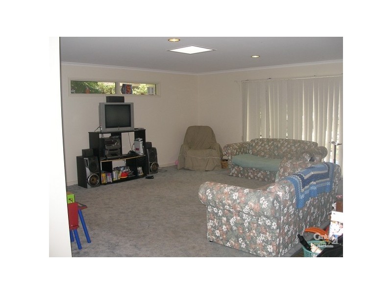 2 Colchester Court, Somerville VIC 3912