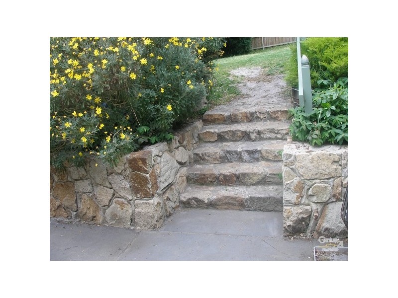 2 Colchester Court, Somerville VIC 3912